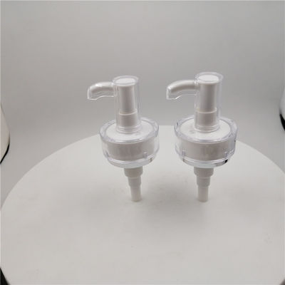 De kosmetische 33/410 1.5cc-Pomp van de Shampooautomaat met Goud rond Rand