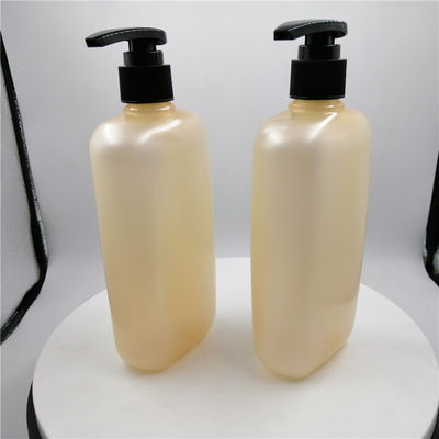 De witte Flessen van de Kleuren500ml Plastic Automaat met Pomp 24/410
